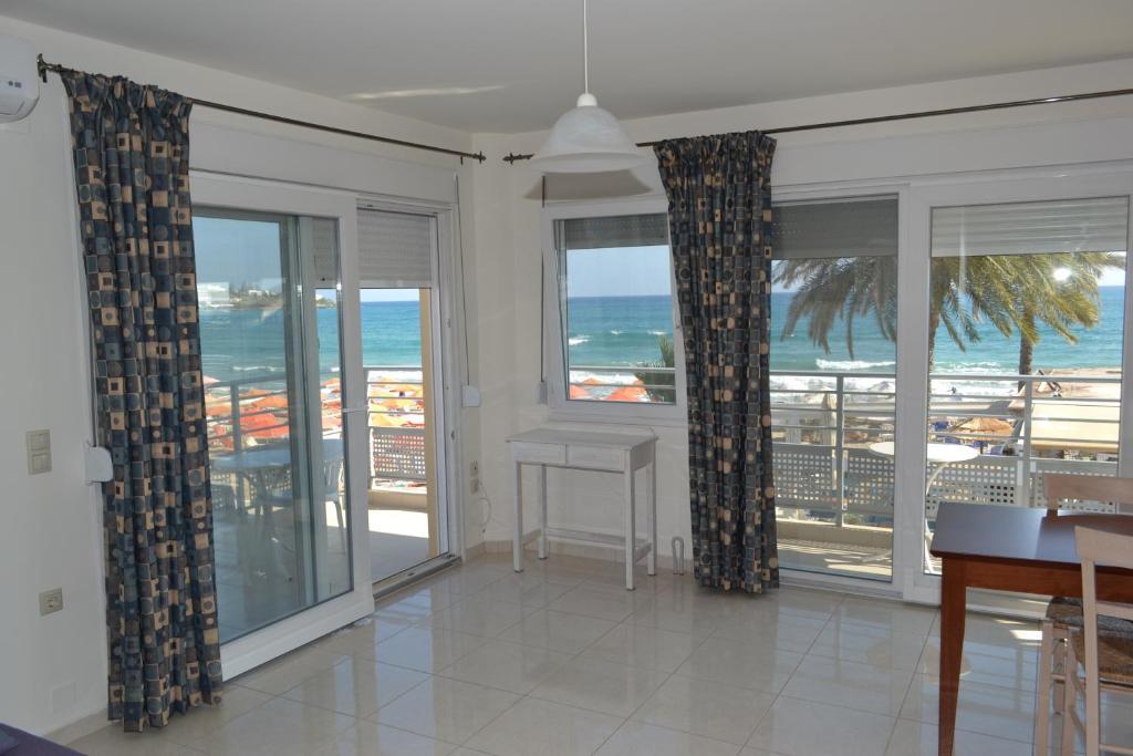 4S Beach Superior Apartments Сталіда Екстер'єр фото